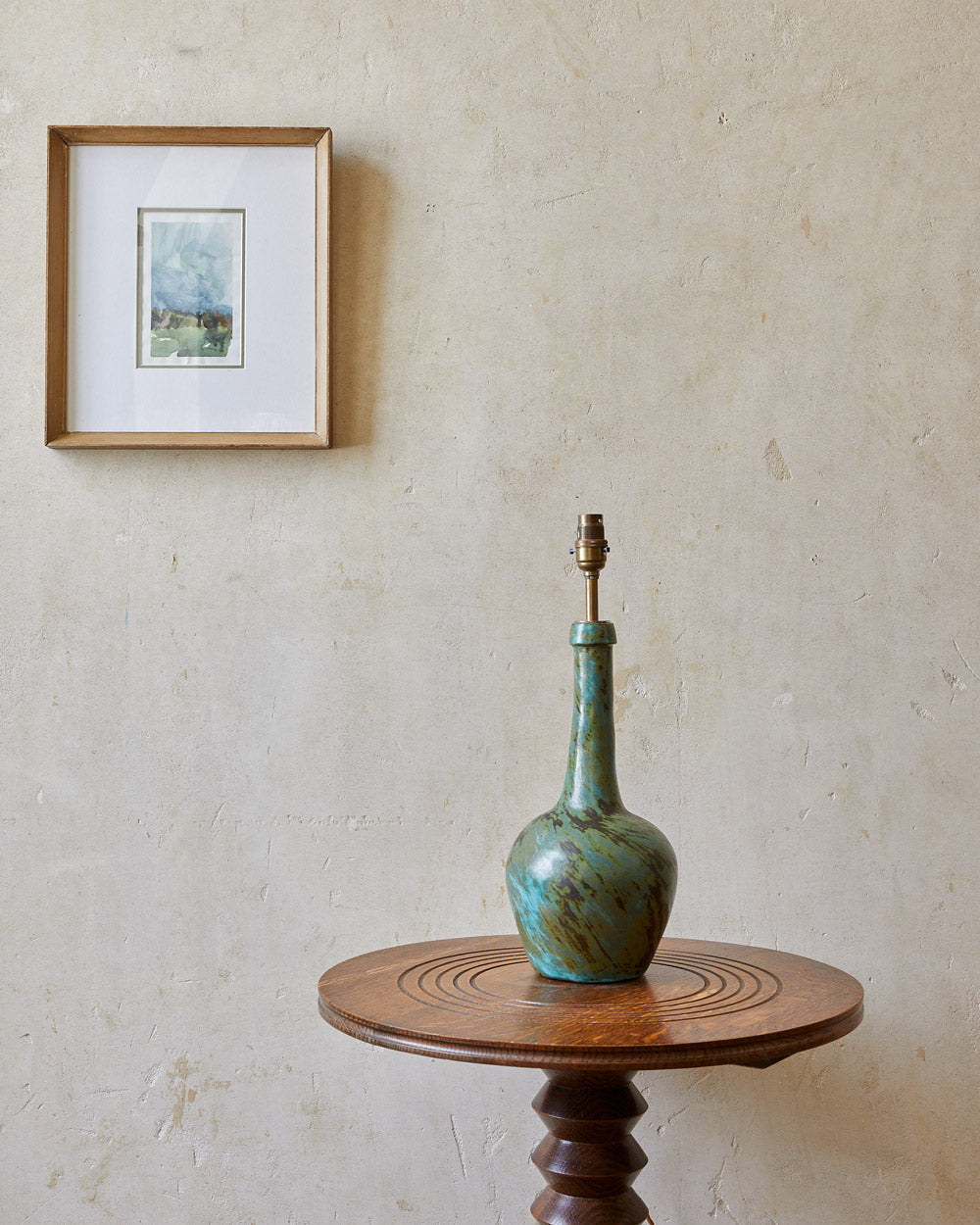 A pottery lamp with faux marble decoration image 1