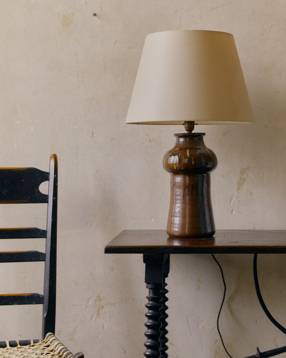Richly glazed lamp image 2