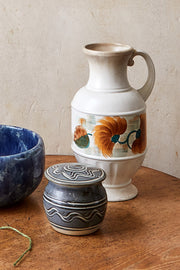 Studio pottery sugar bowl image 0