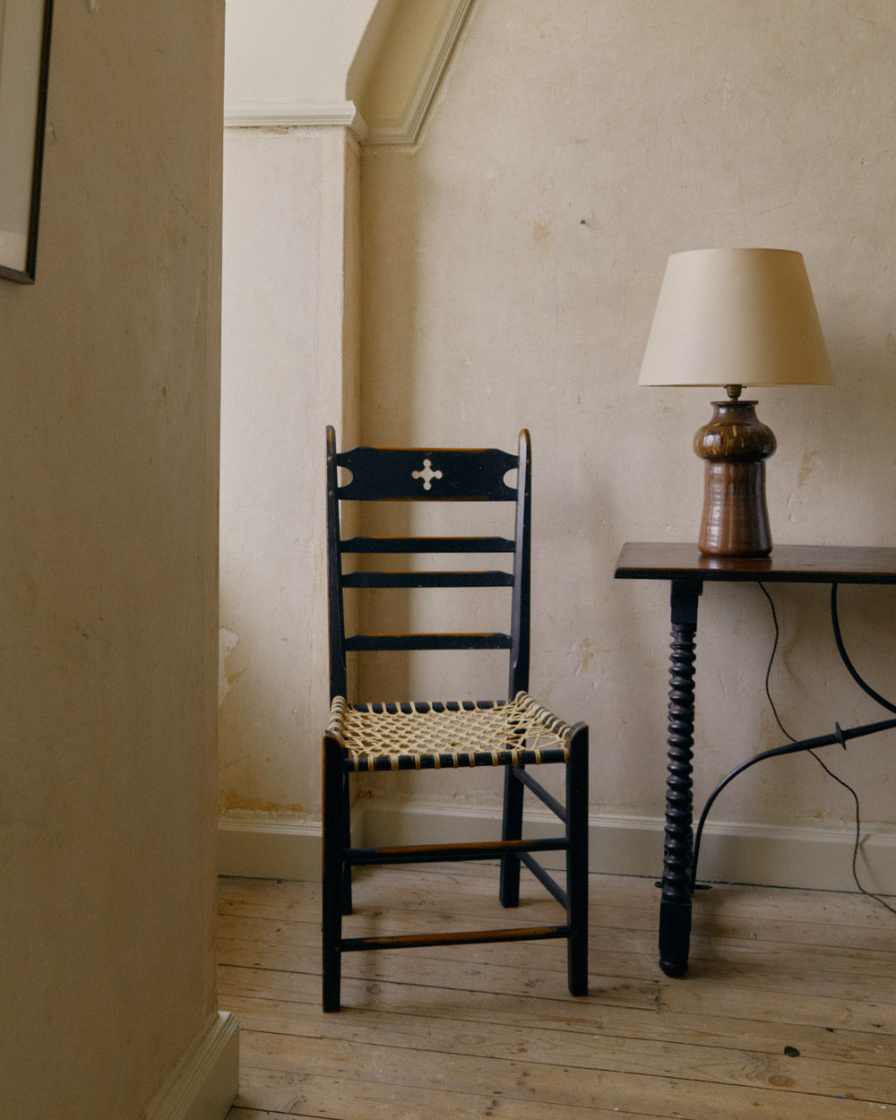 Richly glazed lamp image 0