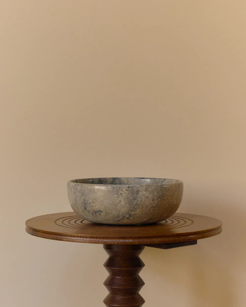 Large marble fruit bowl image 0