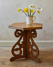 Oak table image 0