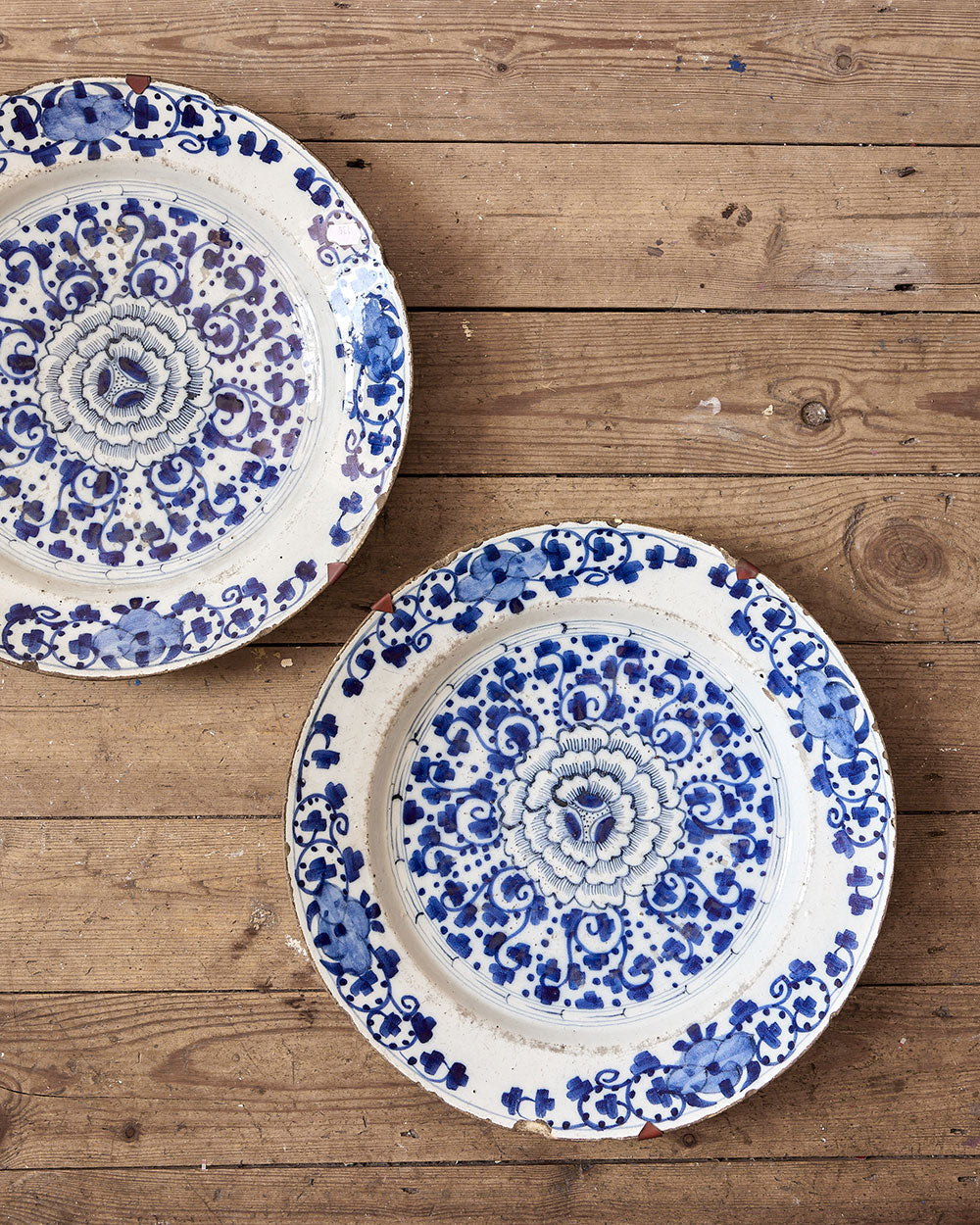 Matching pair of delft plates image 0
