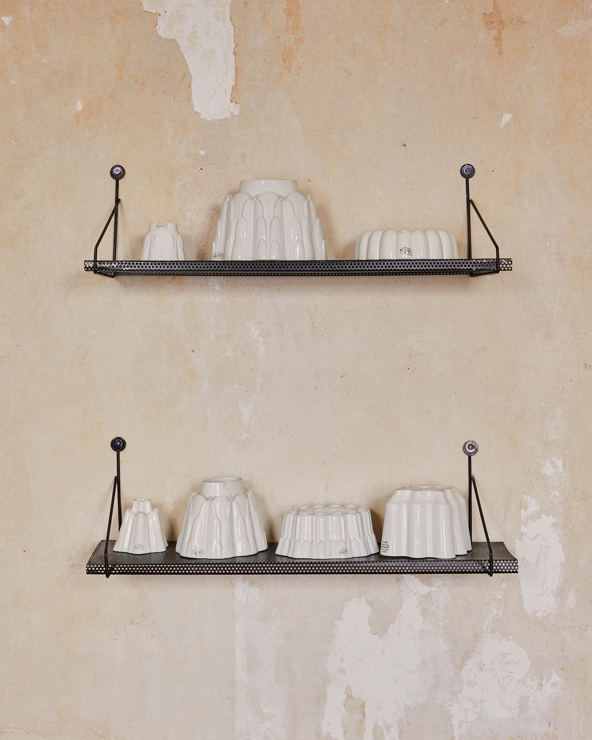 Collection of 9 Shelley Jelly Moulds image 0